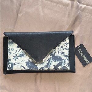Steve Madden Black Floral Clutch Crossbody Bag Silver Chain Detachable Strap NEW